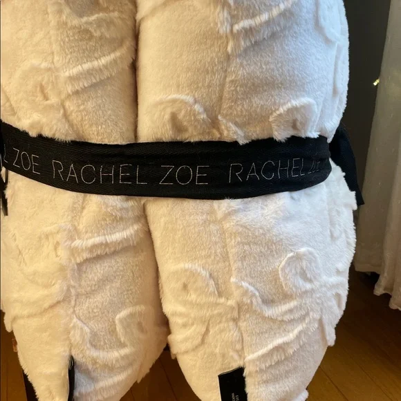 🎀Rachel Zoe Cream Plush Luxurious Faux Fur Pillow Duo with Bow Pattern 🎀 - Picture 14 of 16